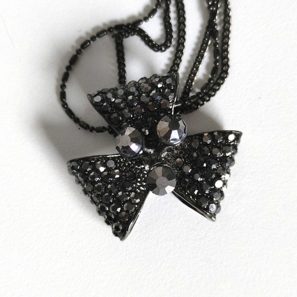 Black Crystal Bow Beaded Choker Necklace - Picture 2 of 6